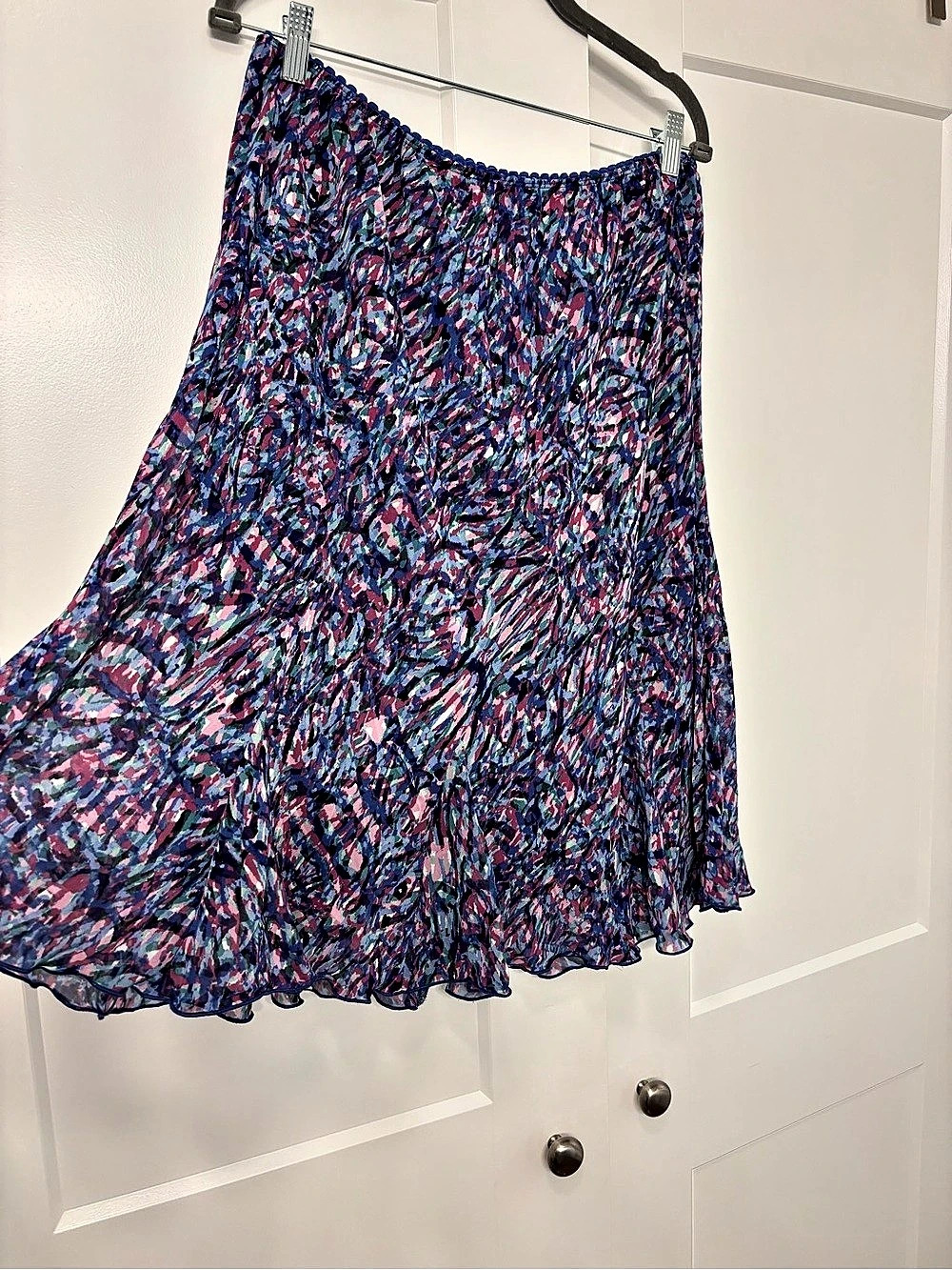 Connected Apparel Abstract Flare Skirt in Blue & Pink Size 2X Like New